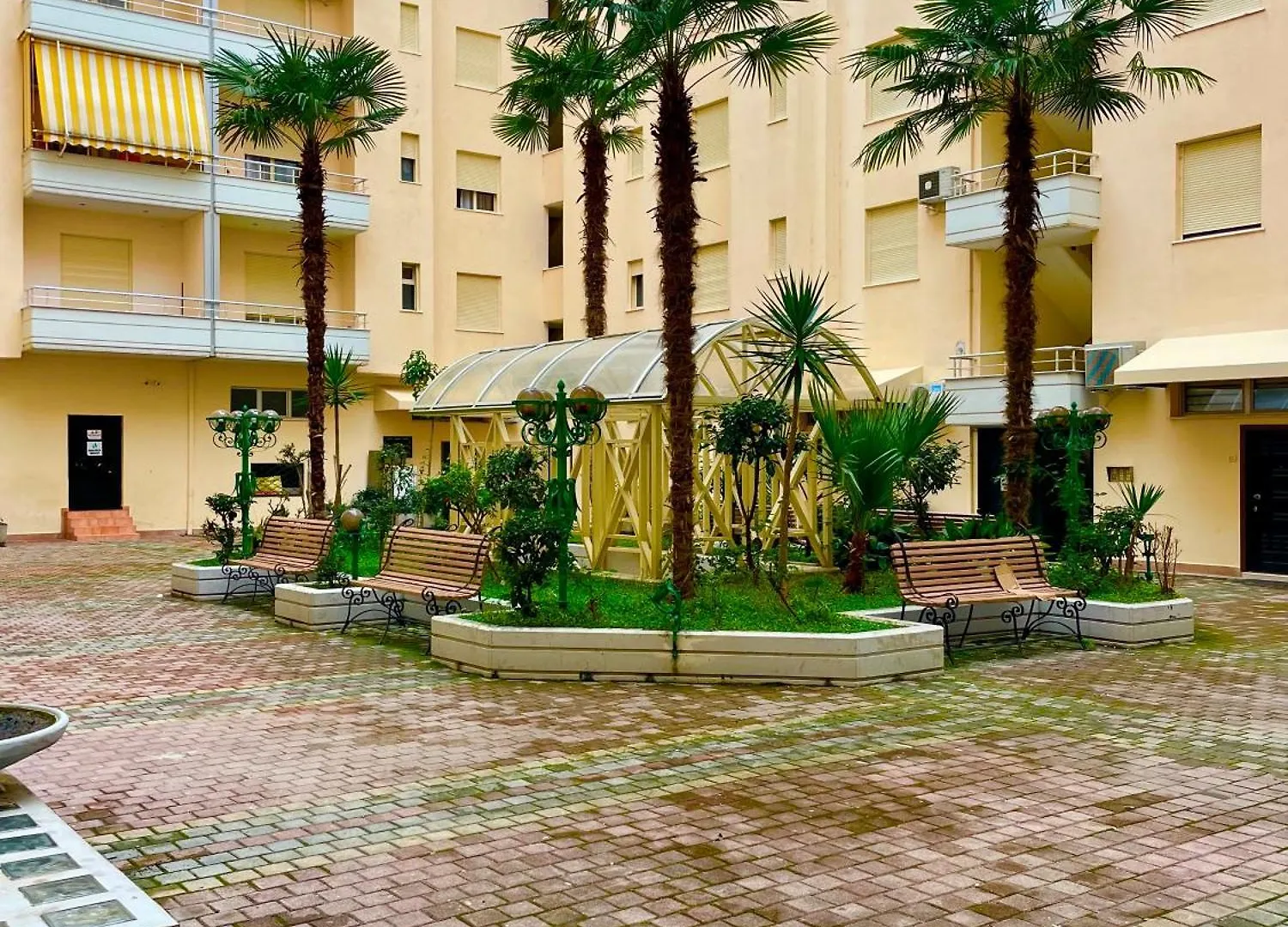 Seaside Stay-Private Parking-Prime Location Avlonya 0*,