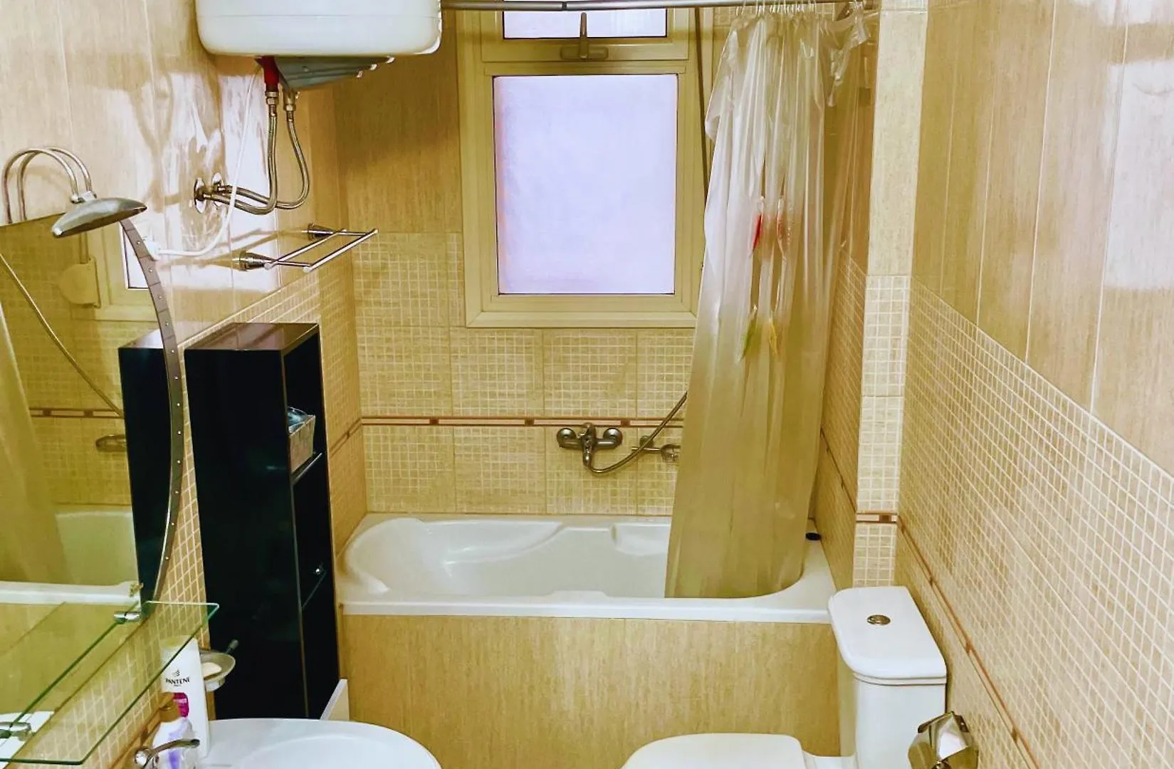 Seaside Stay-Private Parking-Prime Location Avlonya Daire